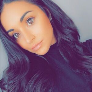 Meet your Posher, Aalexis